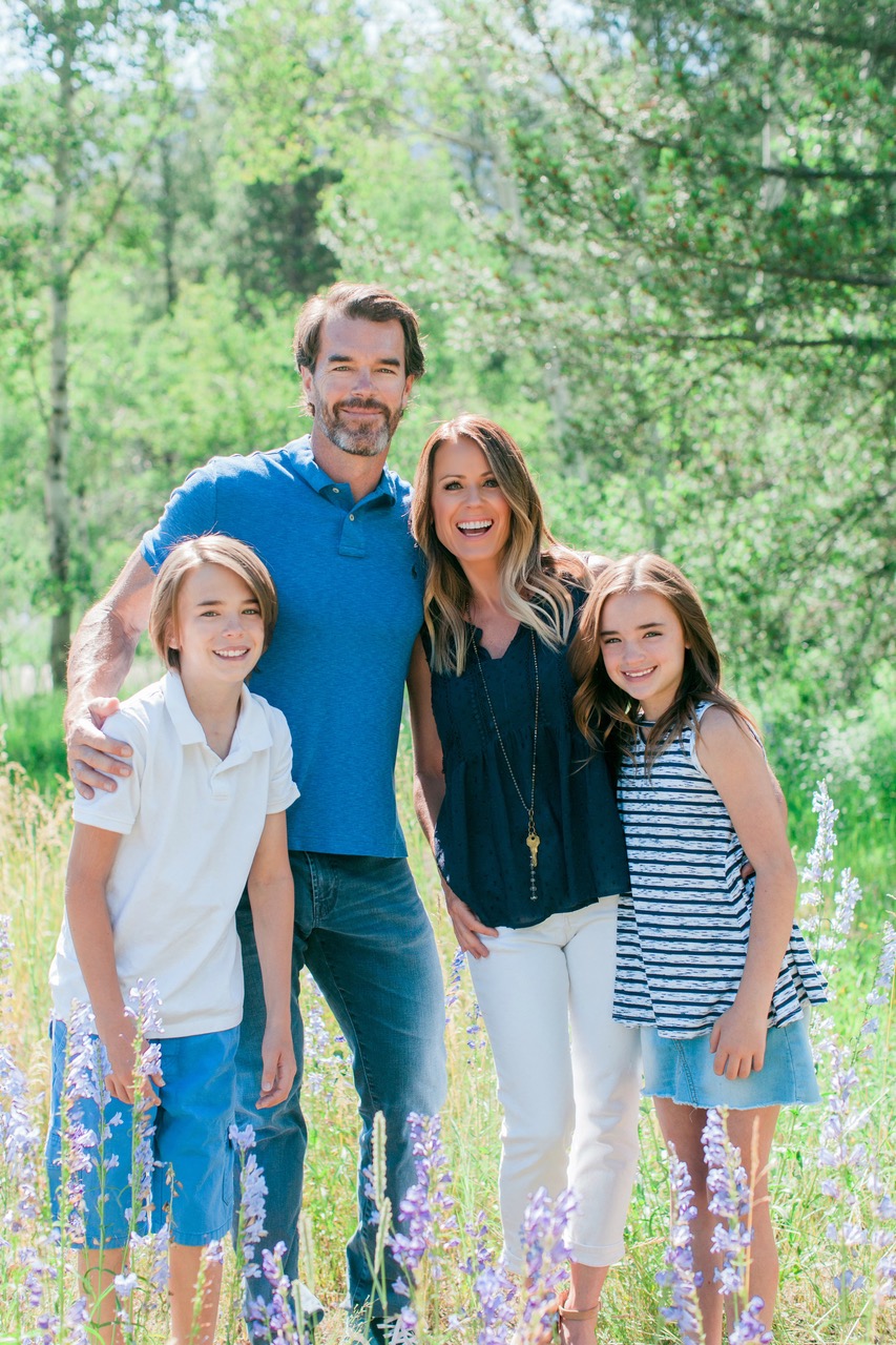 Original "Bachelorette" Couple Trista and Ryan Sutter Partner with(02)